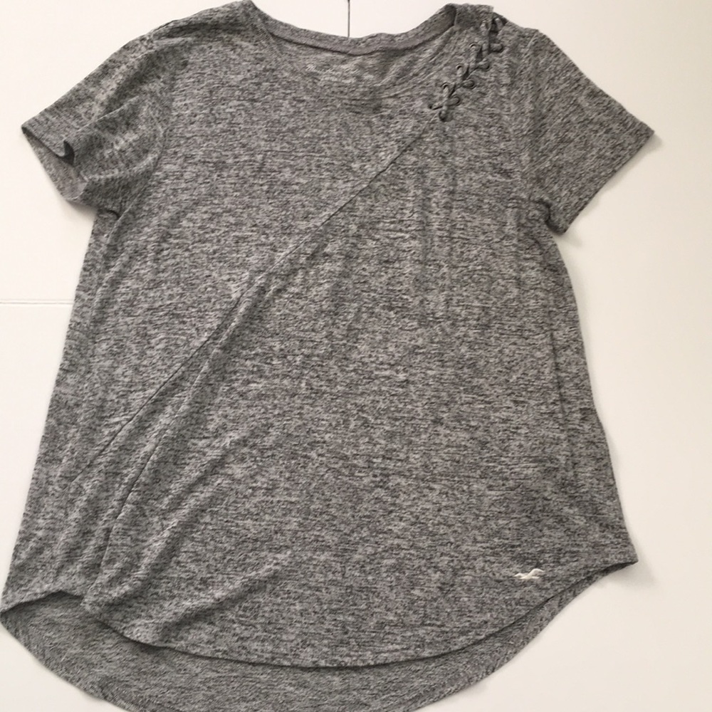 Hollister t-shirt